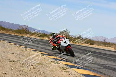 media/Mar-20-2025-Racers Edge (Thu) [[0731d8e3a1]]/2-B Group/Session 4 (Turn 3 Inside)/